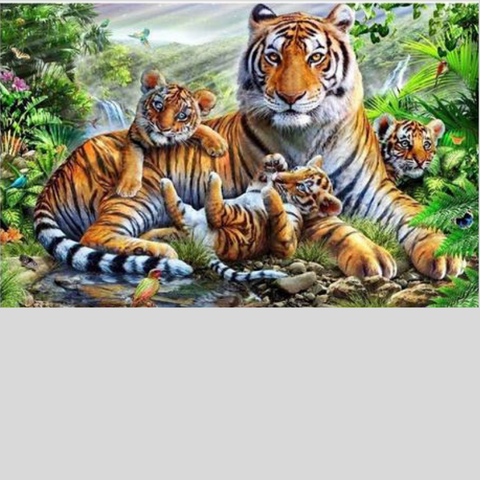 Image of TIGER FAMILY SERIES Diamond Painting Kit - DAZZLE CRAFTER
