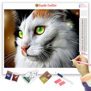 CAT WITH GREEN EYES Diamond Painting Kit