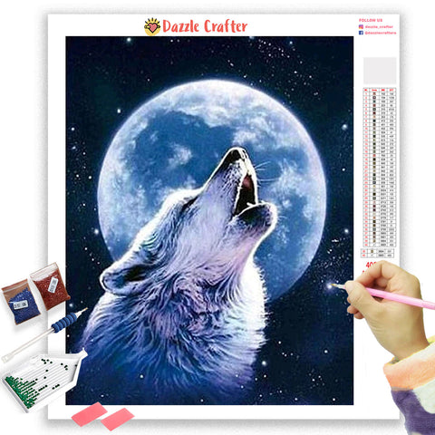 WOLF HOWLING AT MOON Diamond Painting Kit